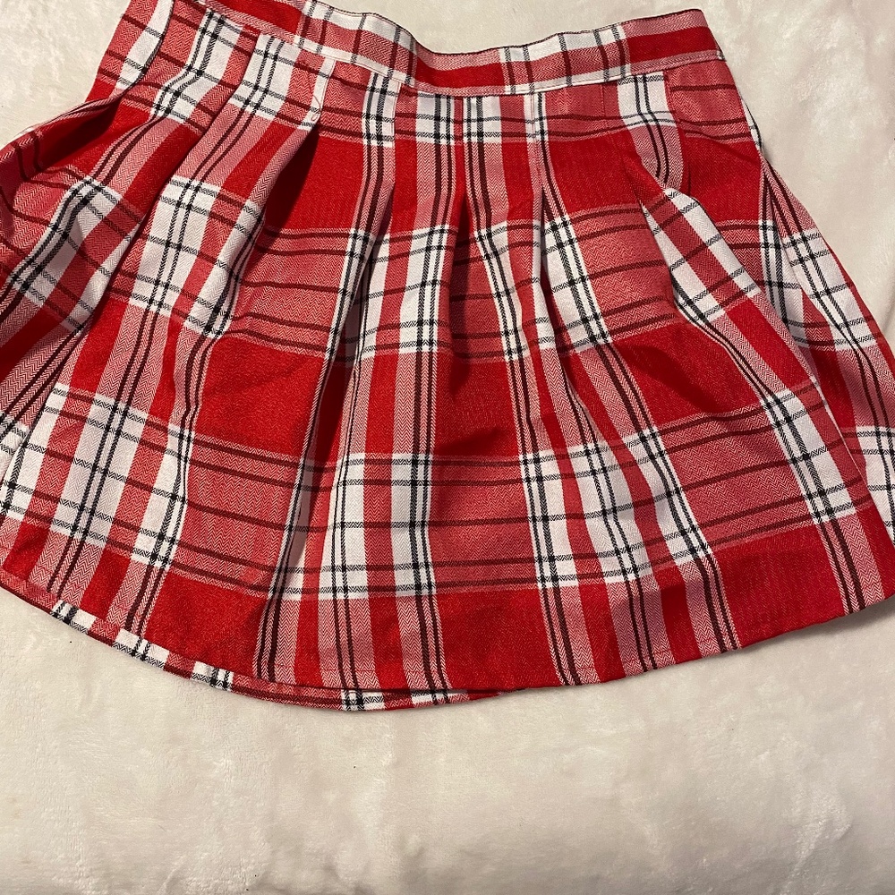 Red plaid mini skirt